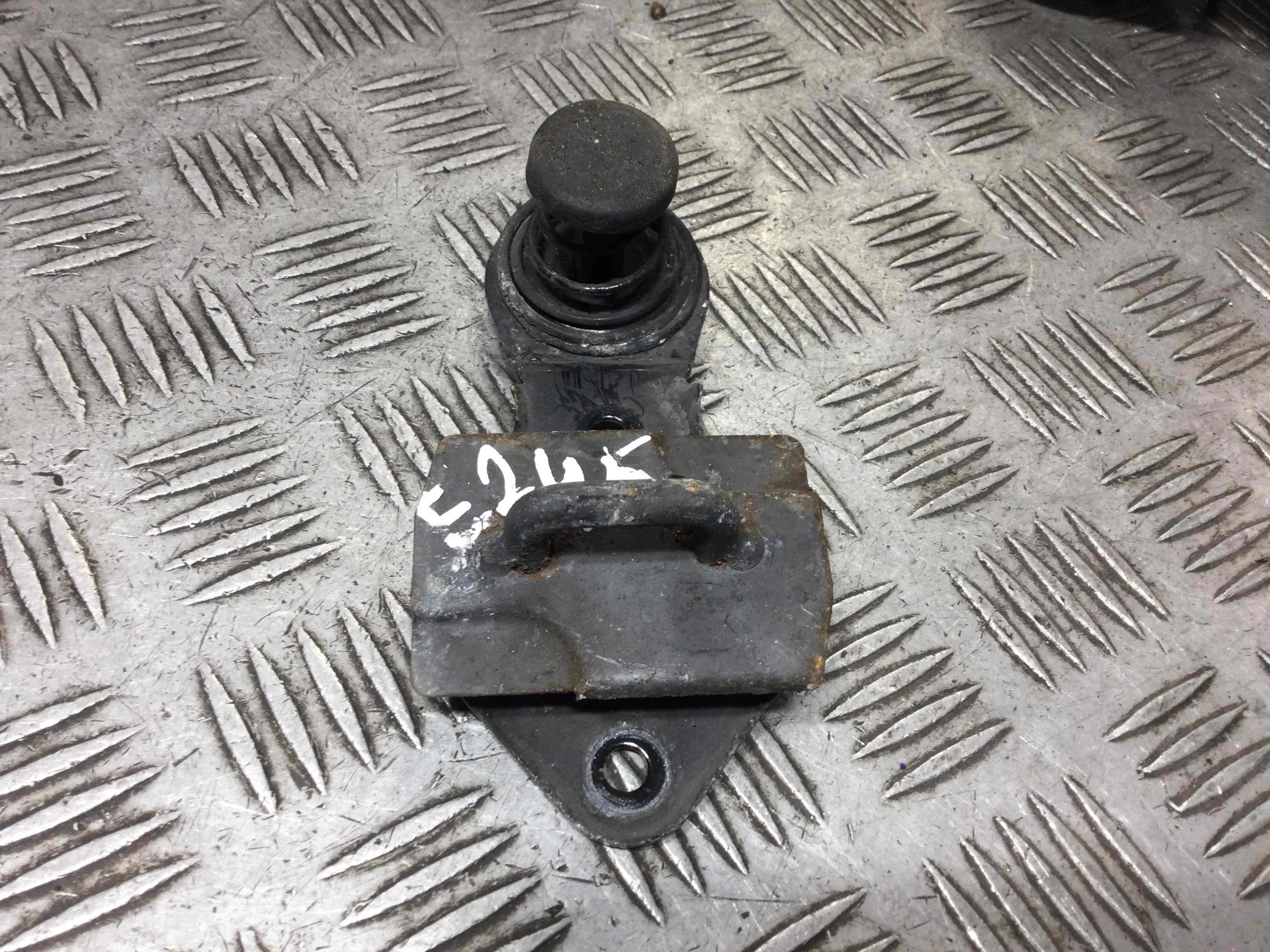 Замок капота Mercedes E-klasse E-klasse (W211) 2002 - 2009 дизель 3.0 CDI Автомат Седан