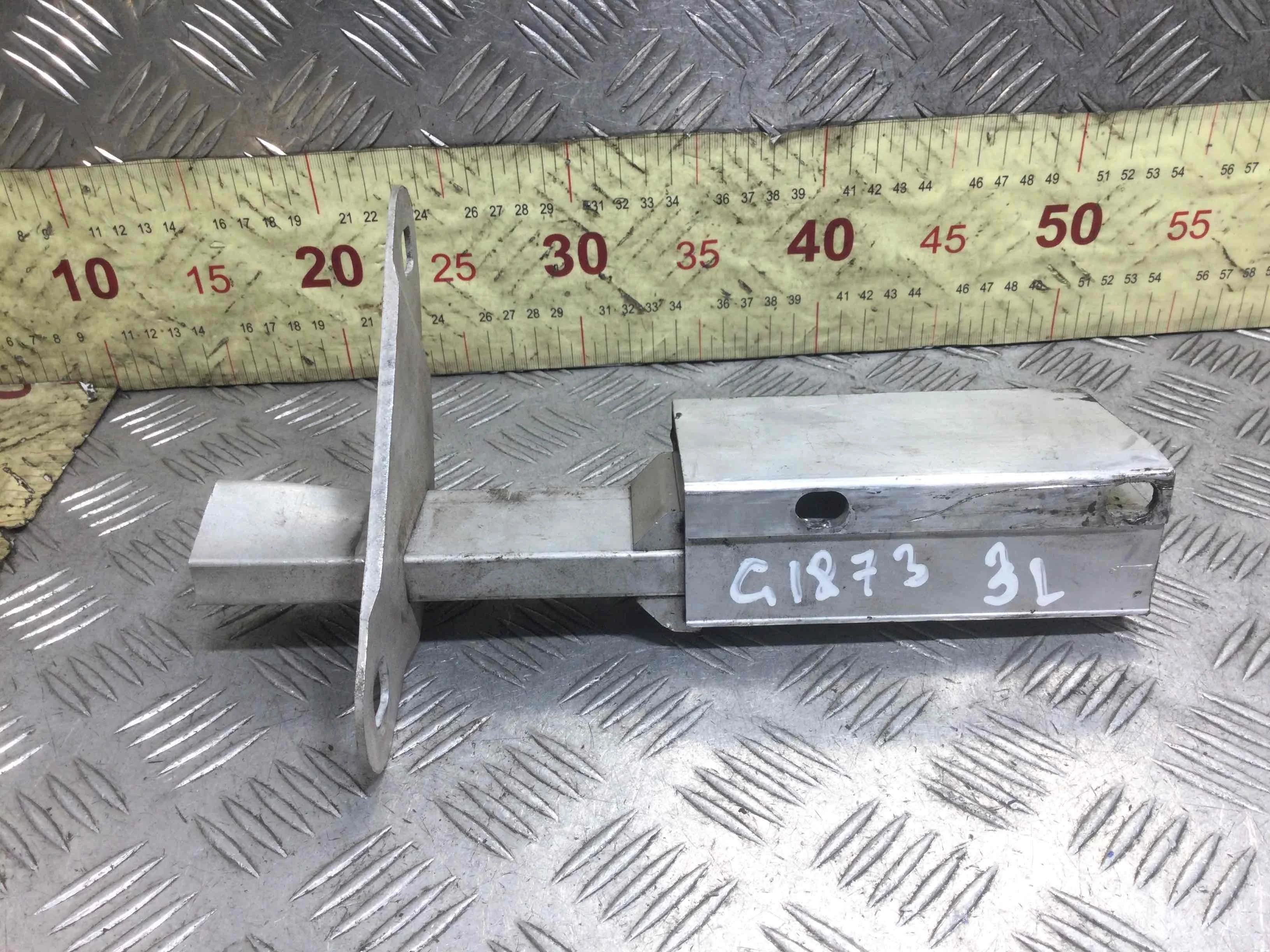 Клык бампера задний левый Audi A4 B5 (1994-1999) бензин 1.6 i Механика Седан