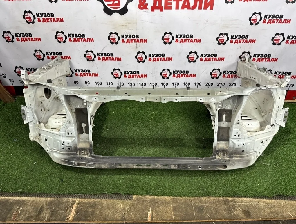 Рамка радиатора передняя Toyota Land Cruiser Prado