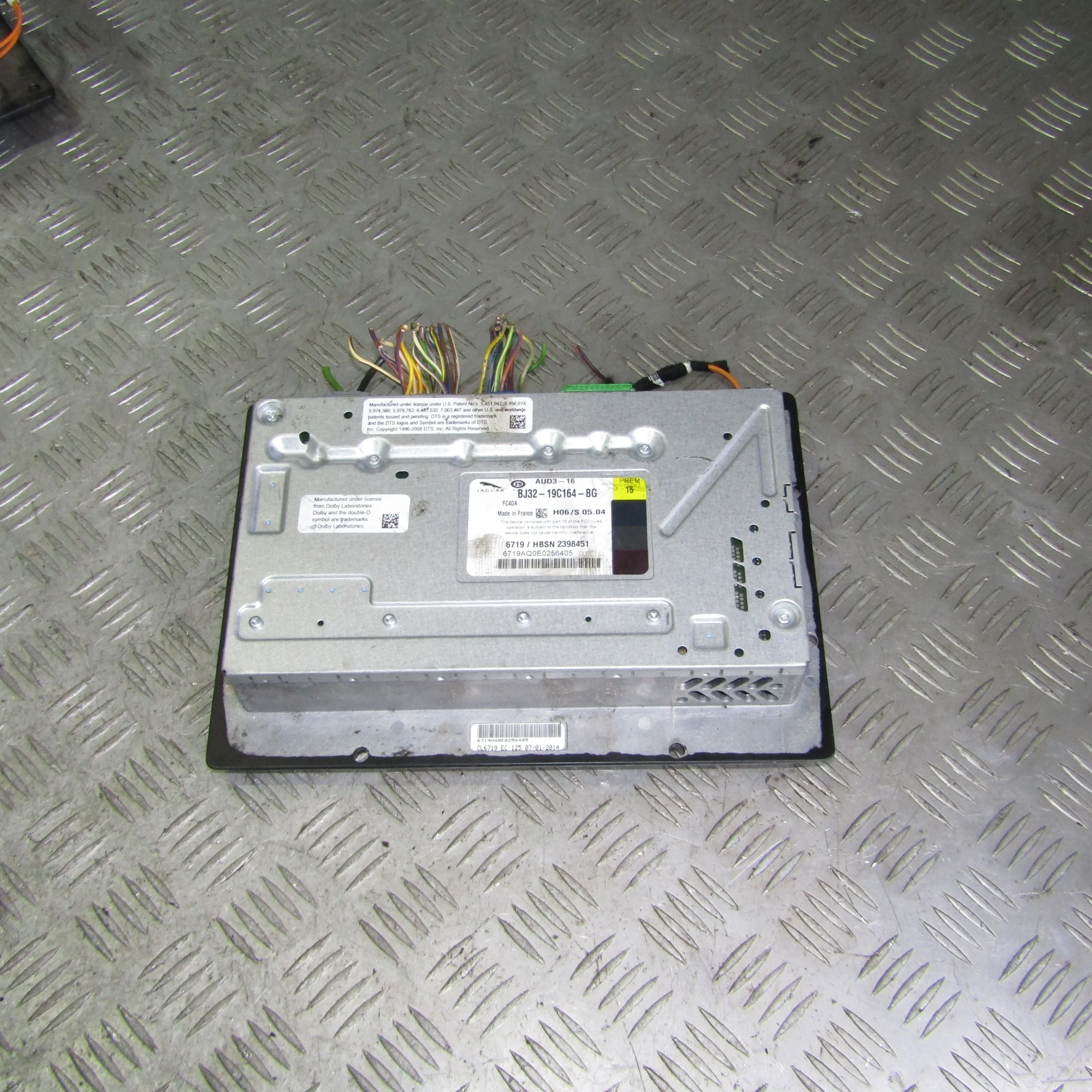 Усилитель акустической системы JAGUAR XF I рестай