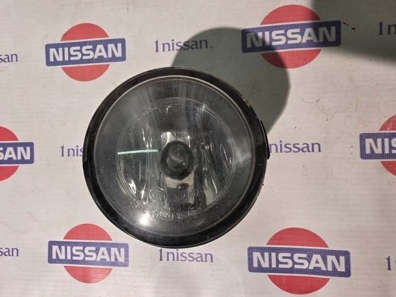 Фара противотуманная Nissan Qashqai 2015 261508992B J11 R9M, передняя