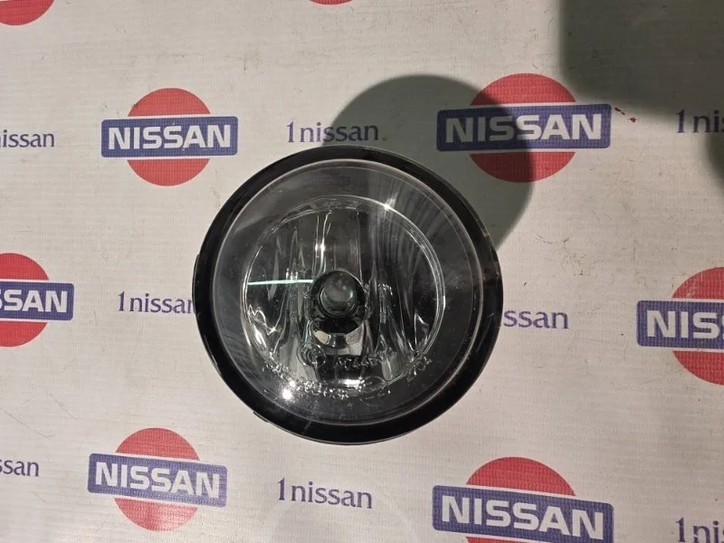 Фара противотуманная Nissan Qashqai 2015 261508992B J11 R9M, передняя