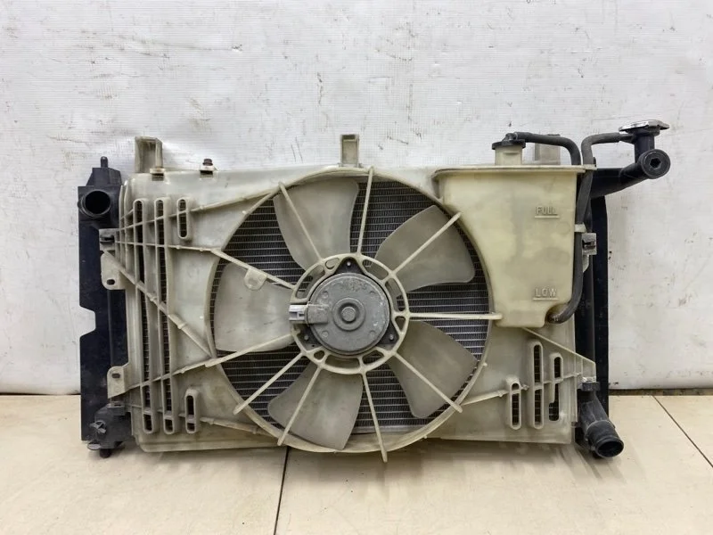 Радиатор основной Toyota Avensis 2 T250 2007