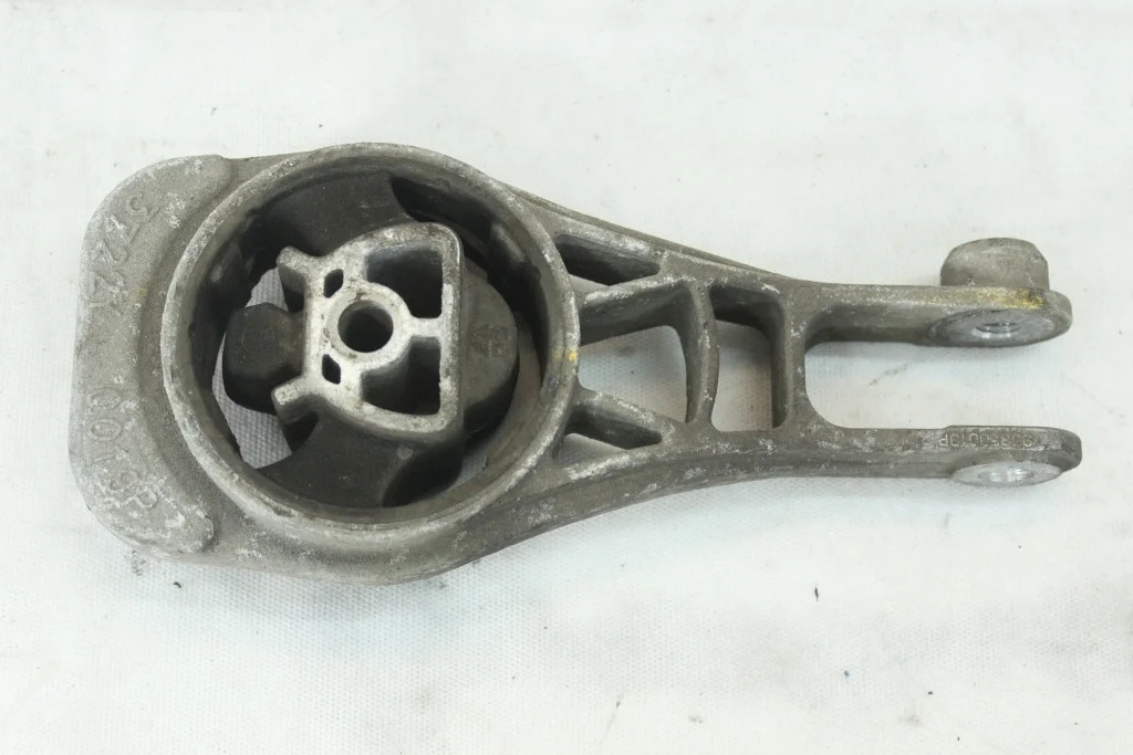 Опора МКПП задняя 2 WD A14NET Opel Mokka