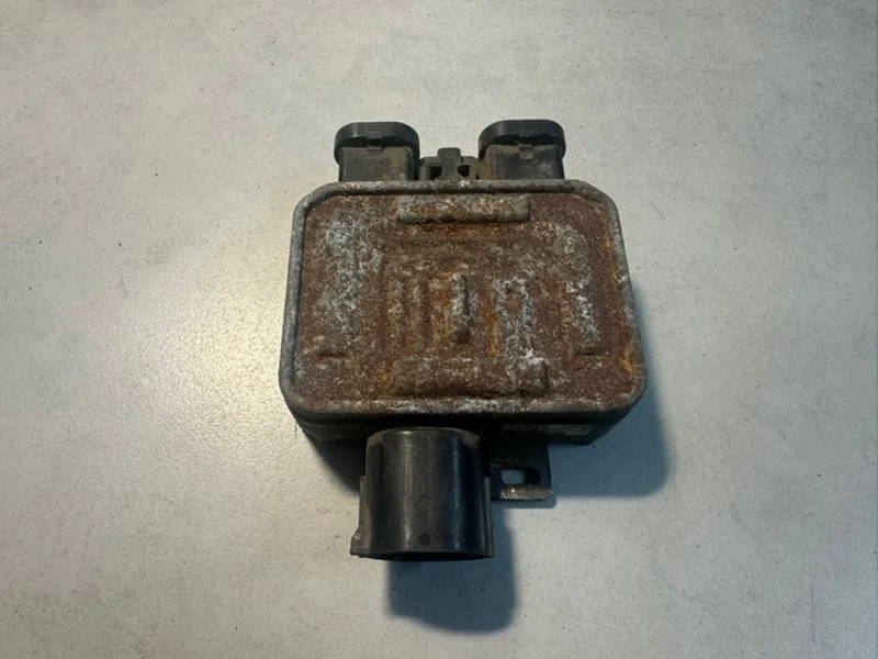 Блок управления вентилятором Volvo XC60 940009402