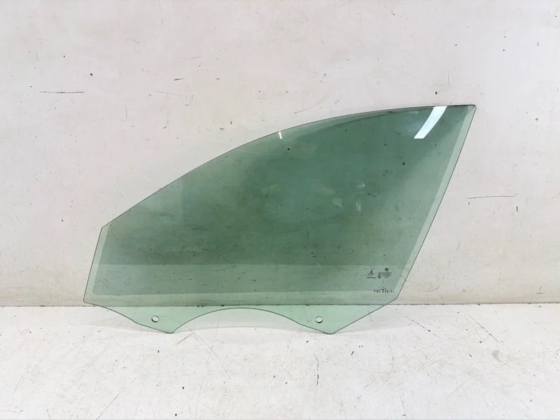 Стекло BMW 5er 2016- G30