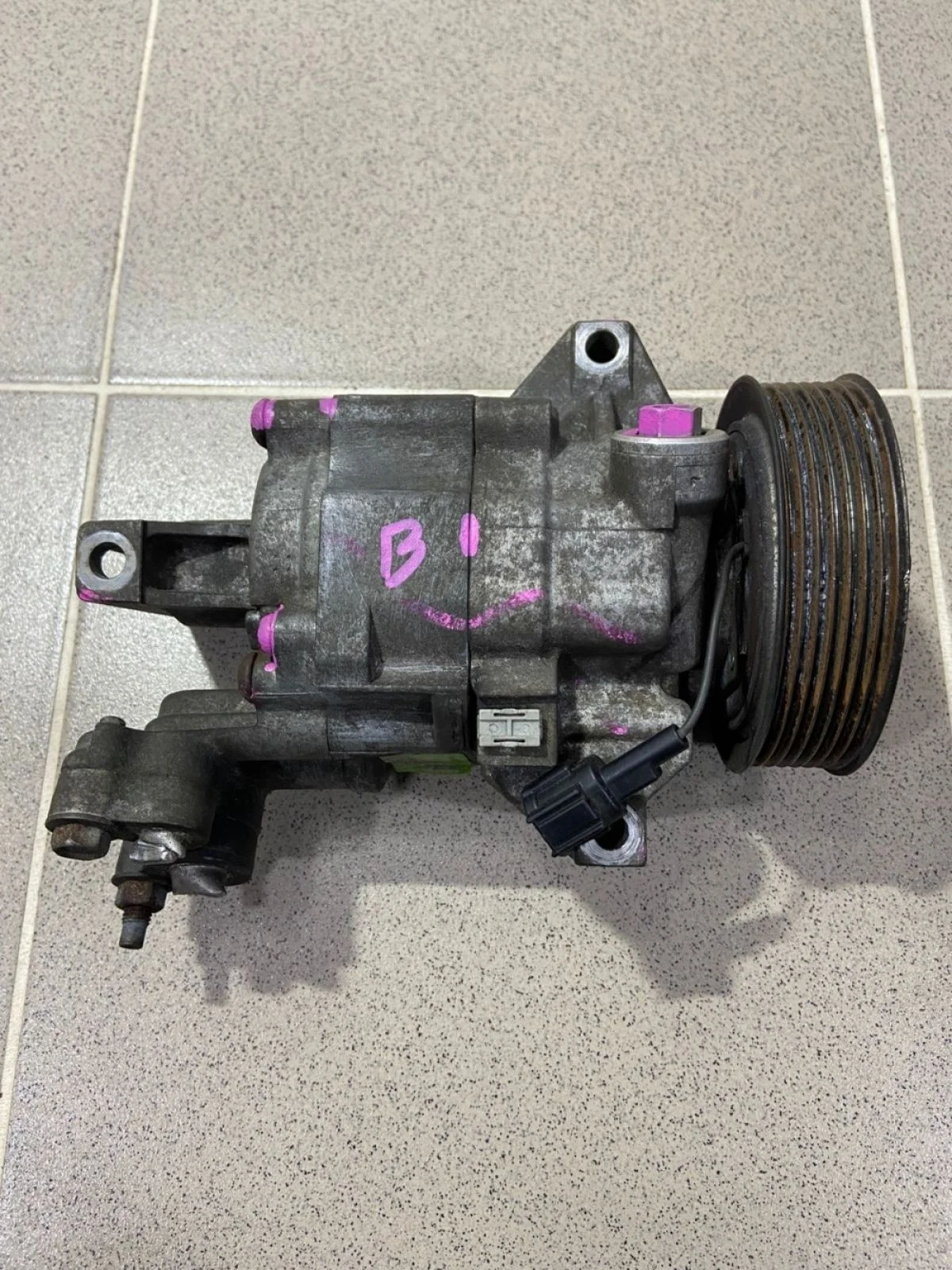 Компрессор кондиционера Nissan Cube II (2002—2008)