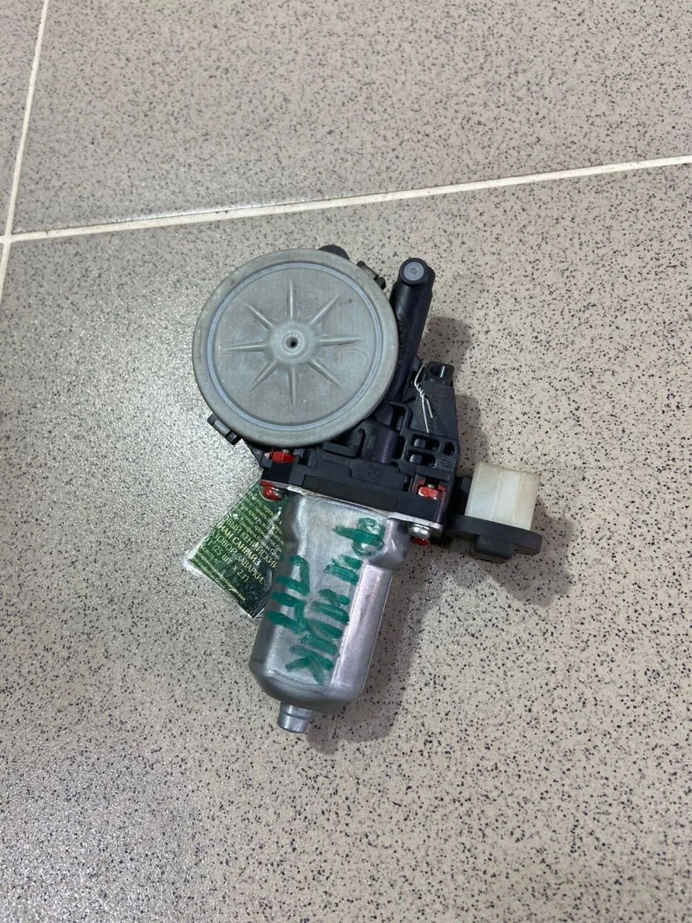 стеклоподъемник передний правый Infiniti EX35 I (2007—2013)