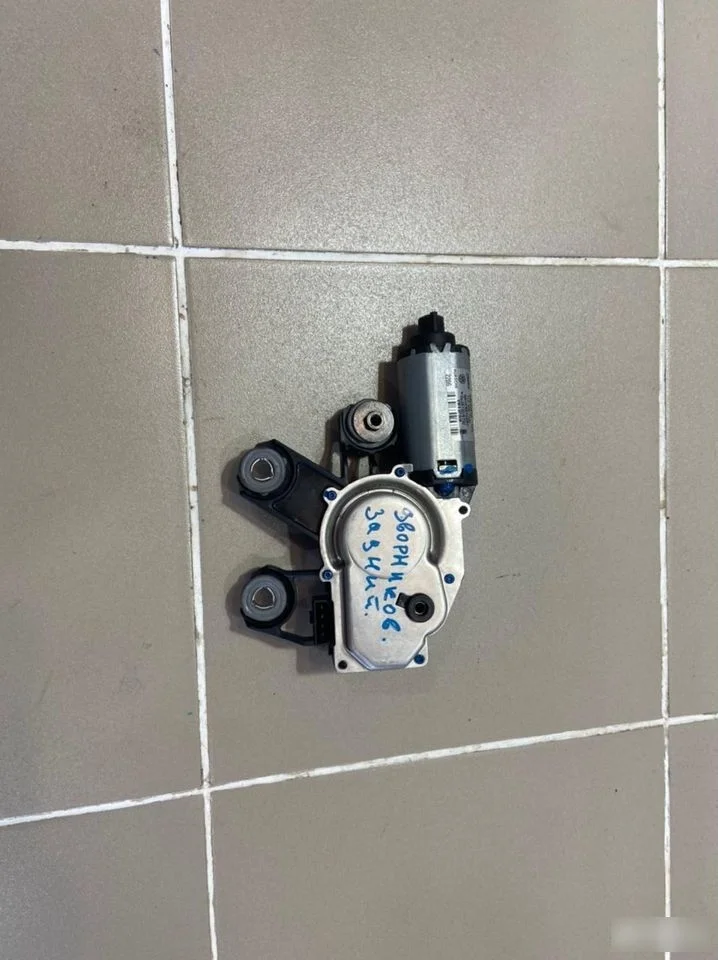 моторчик дворников задний Porsche Cayenne I (2002—2007)