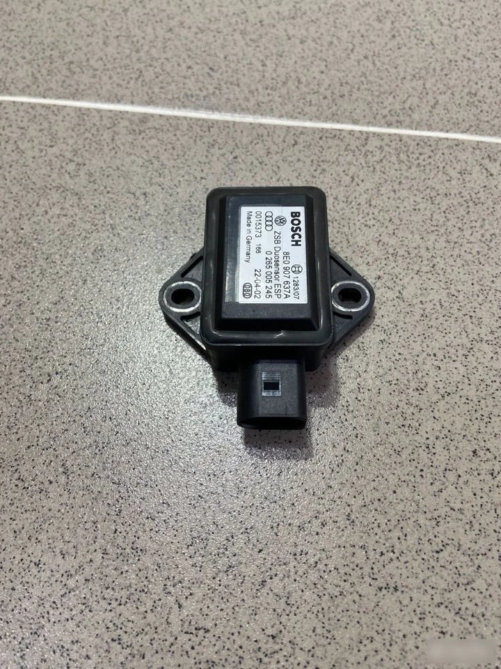 Датчик ускорения Audi A4 B6 (2000—2006)