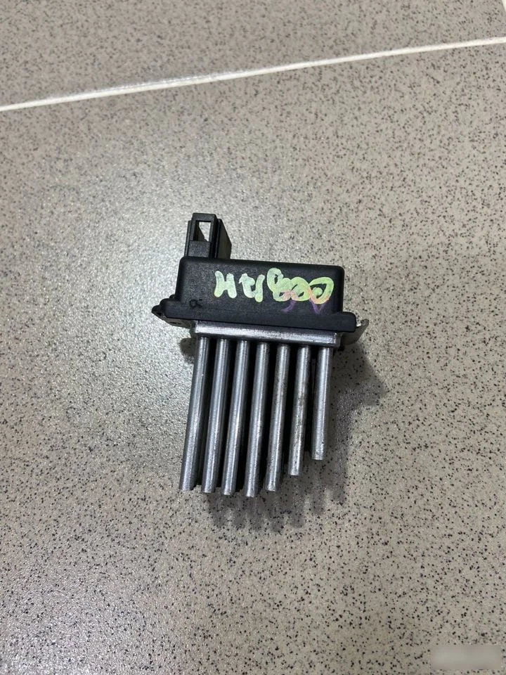 Резистор Audi A6 C5 (1997—2001)