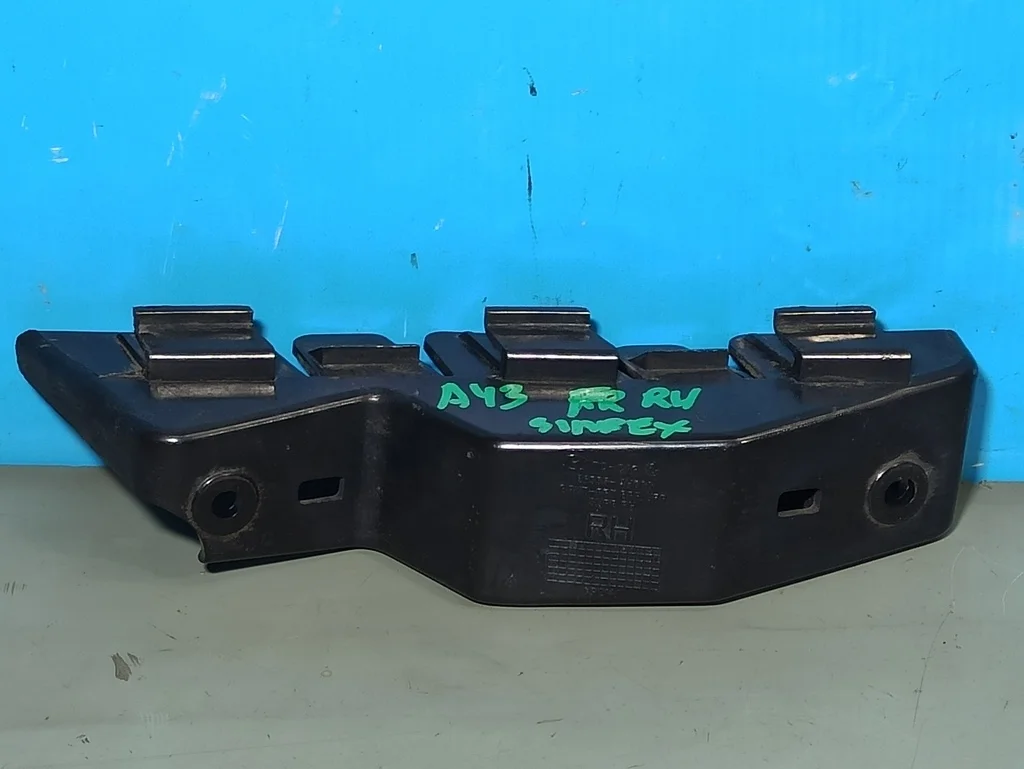 кронштейн переднего бампера Hyundai Grand Starex 2007-2015  22.02.2012