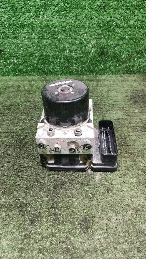 Блок управления ABS Ford Kuga 2014 1855901 CBS 1.6