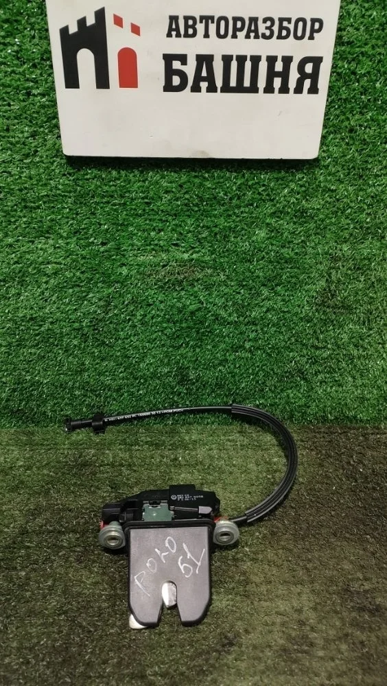 Замок багажника Volkswagen Polo 2013 6RU827505C 5 CFNA