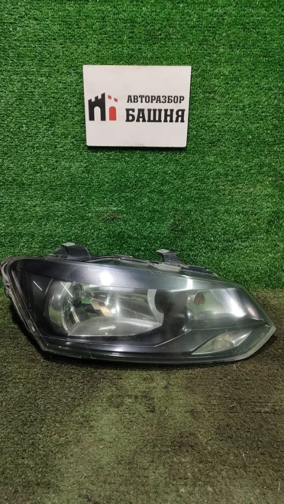 Фара Volkswagen Polo 2013 6RU941016 5 CFNA, правая