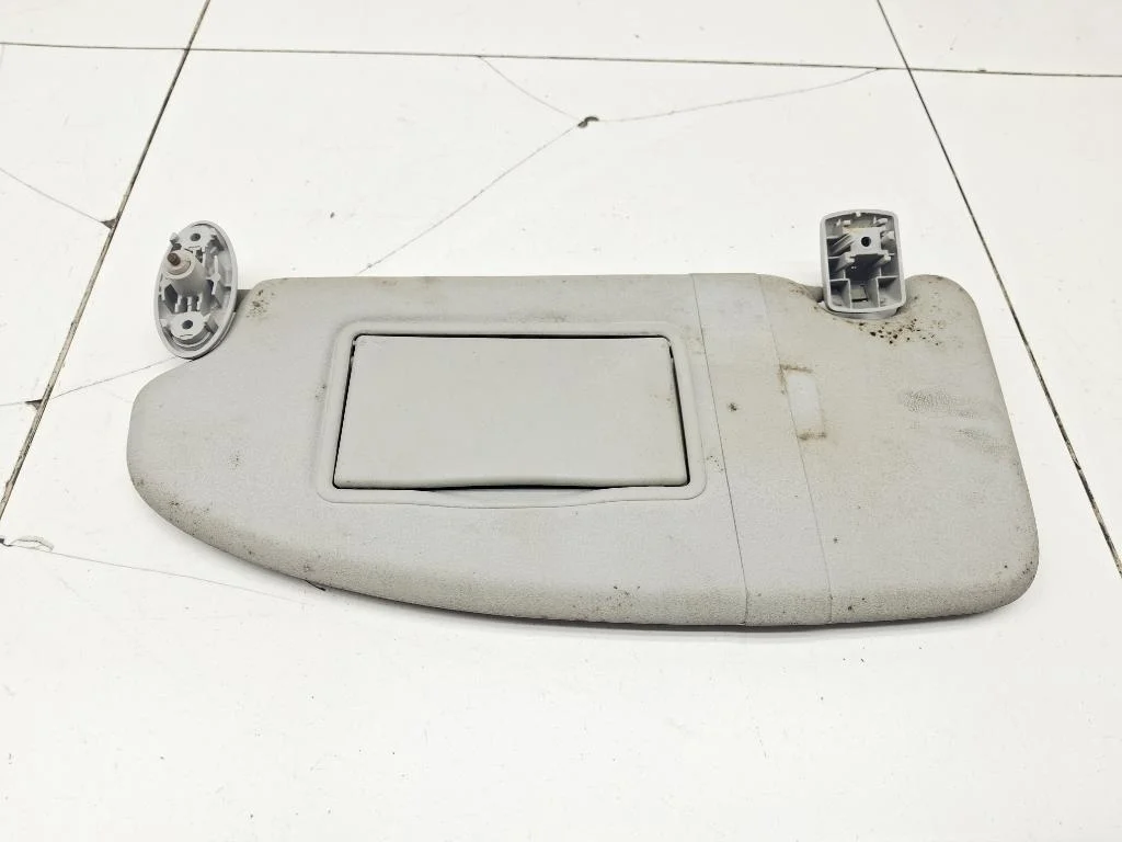 Козырек солнцезащитный левый Ford Focus 2007