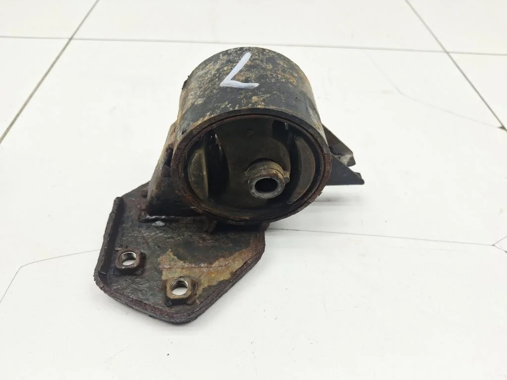 Опора двигателя левая Hyundai Accent 2006 LC