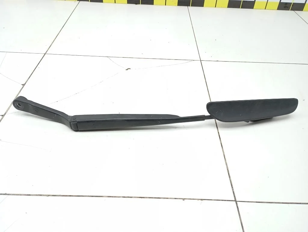 Поводок стеклоочистителя передний левый Hyundai Accent 2006 LC