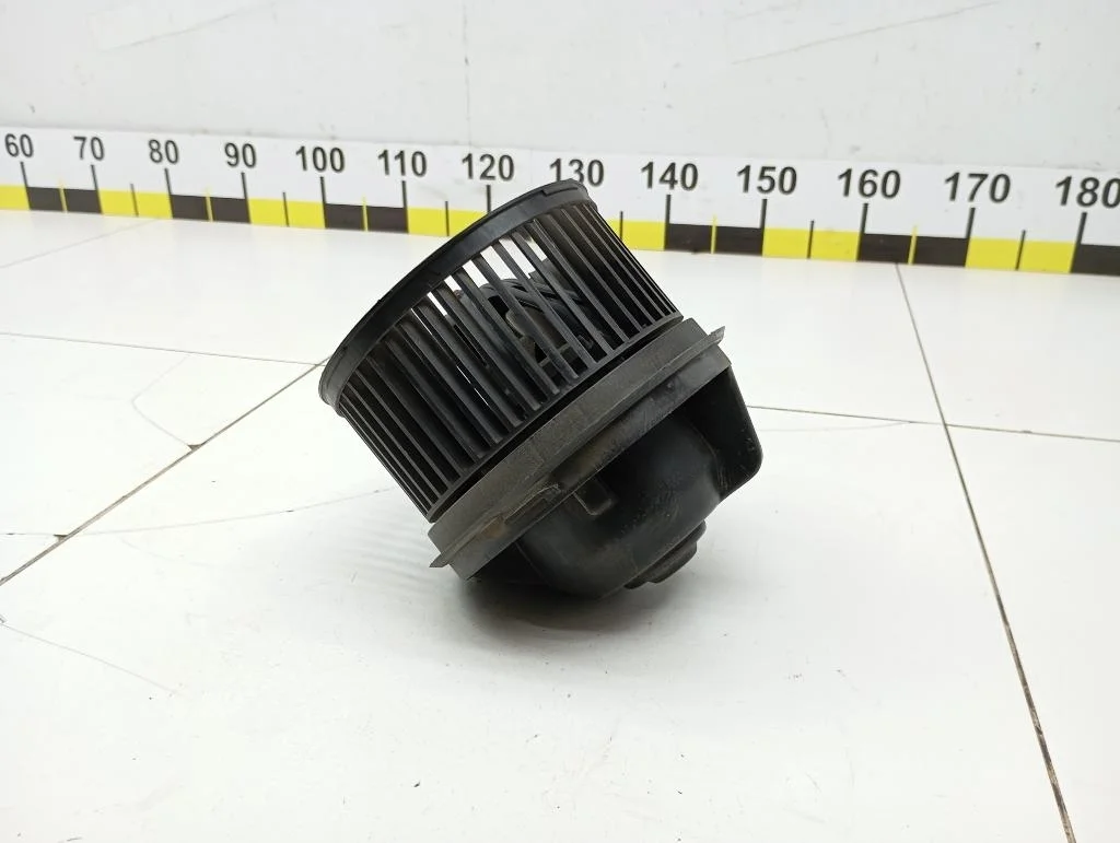 Моторчик печки Ford Focus 2007