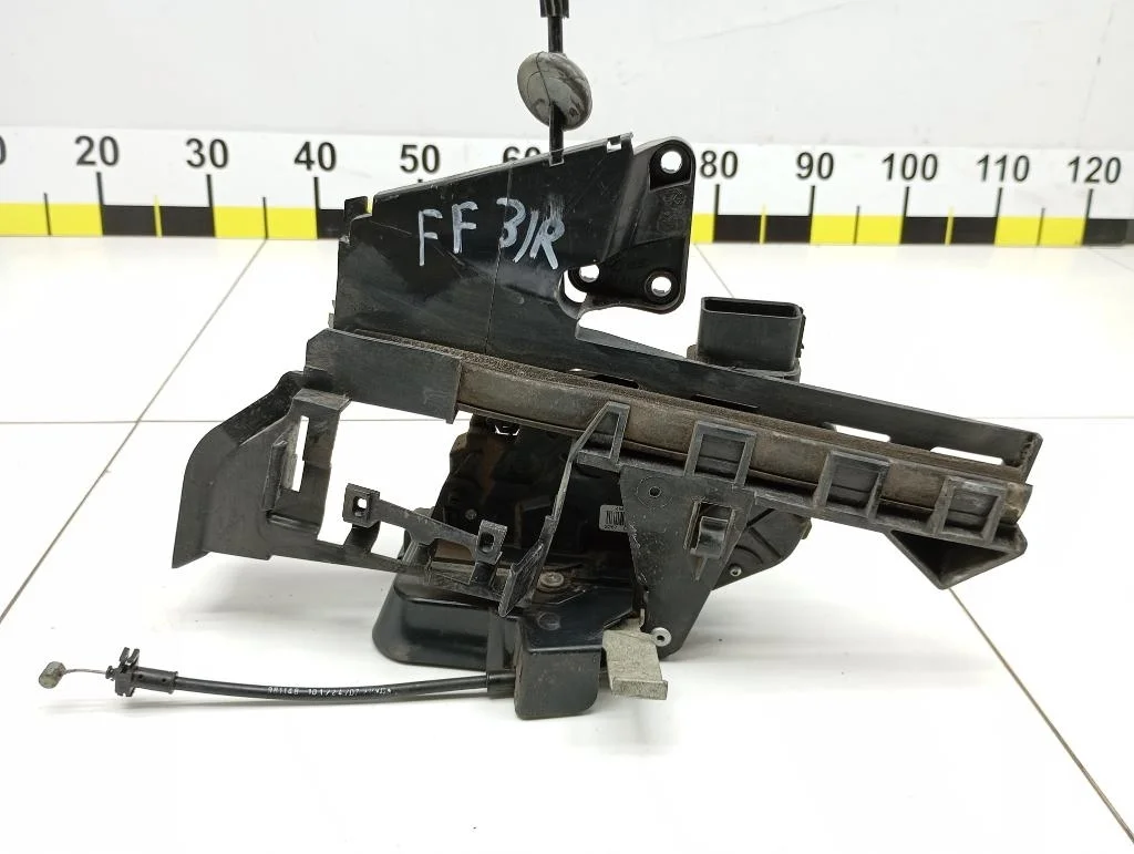 Замок двери задней правой Ford Focus 2007