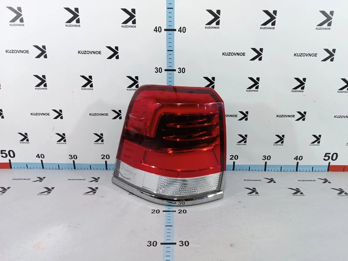 Фонарь (стоп сигнал) Toyota Land Cruiser 2015 J200