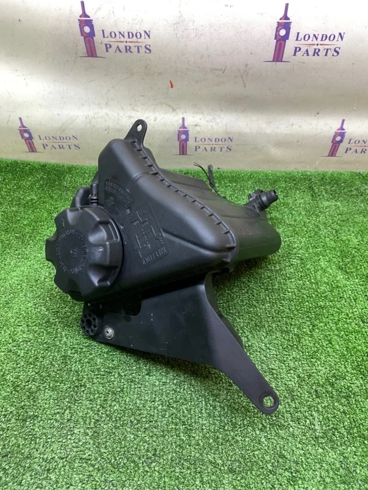 Бачок расширительный BMW 640d F13