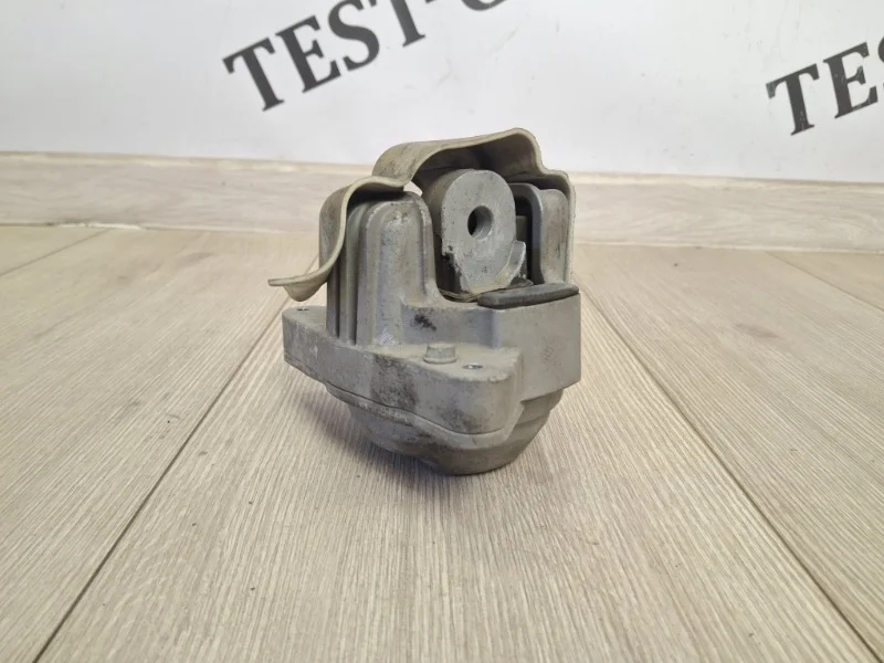 Подушка двигателя Porsche Macan 2015 95B