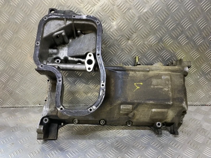 Поддон двигателя Nissan Navara (D40) 2004-2015 2007 11110EB30A ПИКАП 2.5 D YD25DDTI