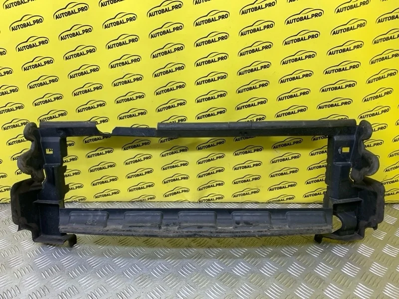 Воздуховод радиатора Land Rover Range Rover Evoque I (2011-2018) 2014 LR048041 ВНЕДОРОЖНИК 2.2 D 224DT