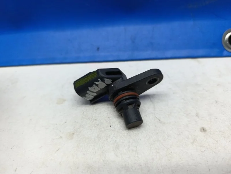 Датчик положения распредвала Kia Sorento Prime 2018 393502G000 UM 2.4 G4KJ