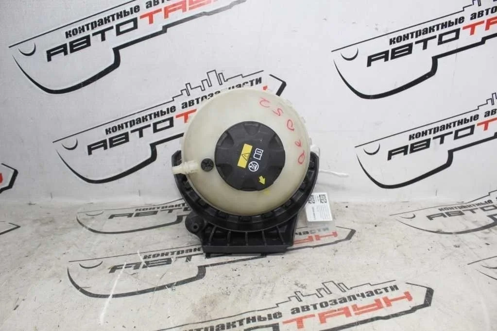 БАЧОК РАСШИРИТЕЛЬНЫЙ BMW 17137642158