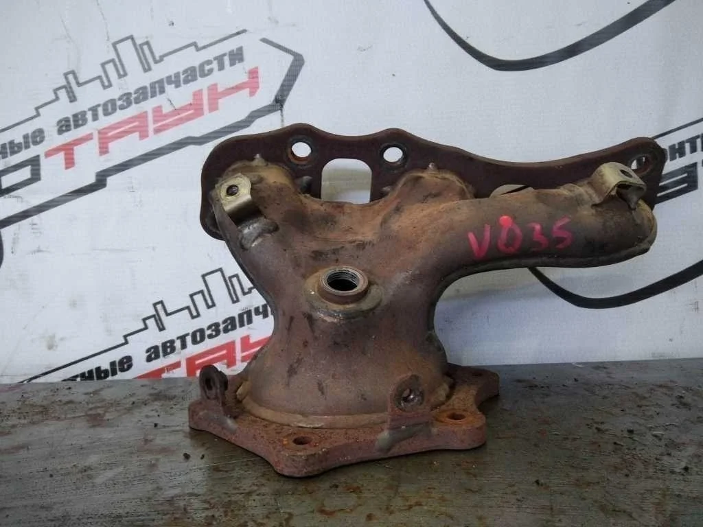 КОЛЛЕКТОР ВЫПУСКНОЙ NISSAN INFINITI ПЕРЕДНИЙ 140021AA0B