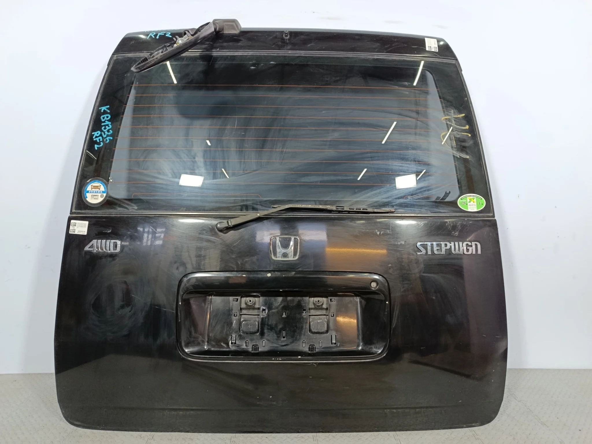 ДВЕРЬ ЗАДНЯЯ HONDA STEPWGN 68100S47000ZZ черный KB1336