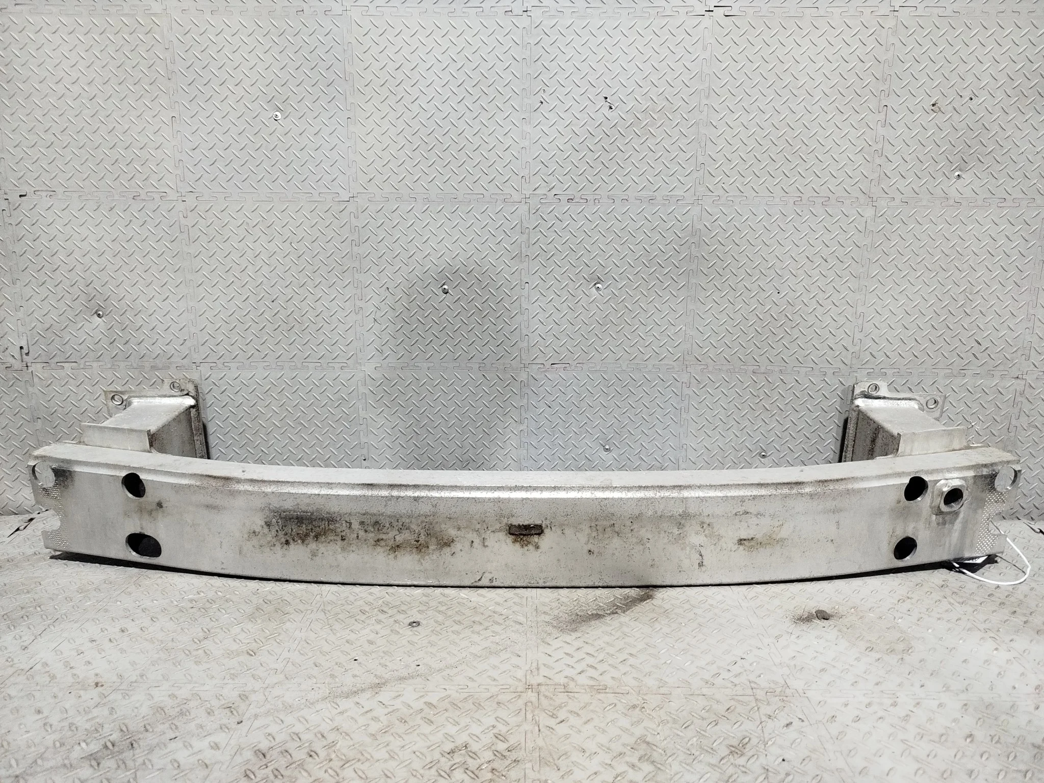 УСИЛИТЕЛЬ БАМПЕРА NISSAN INFINITI ПЕРЕДНЯЯ 620303JA0A