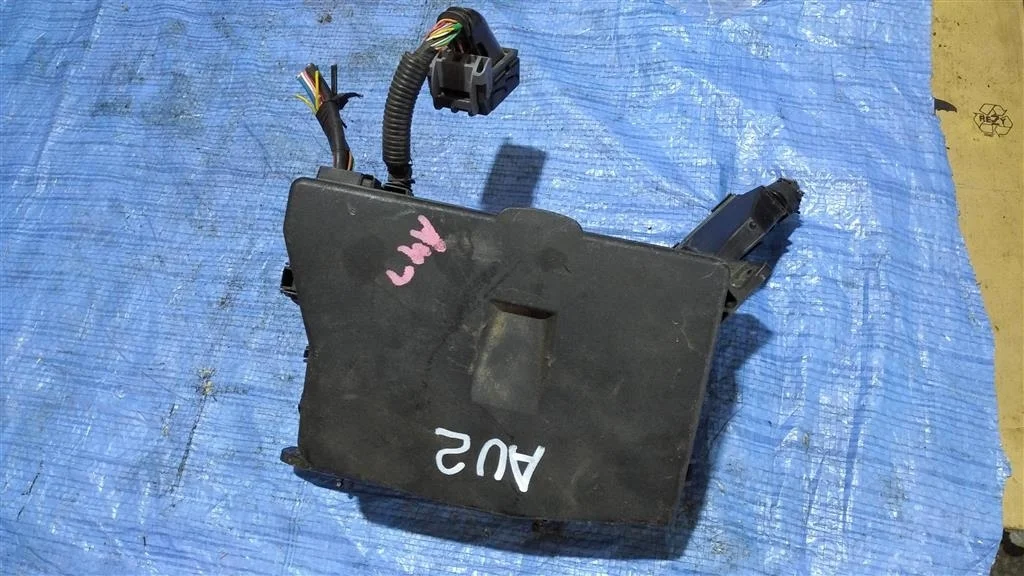 Б.у. блок предохранителей основной TOYOTA AURIS ZRE150 TOYOTA AURIS ZRE150