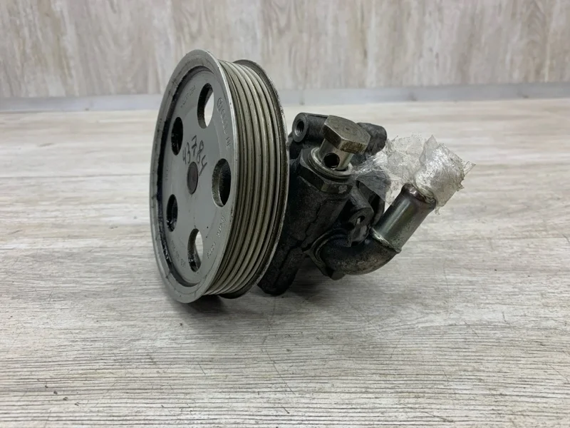 Насос гидроусилителя руля ГУР AUDI A4 2002 8E0145153H УНИВЕРСАЛ ALT