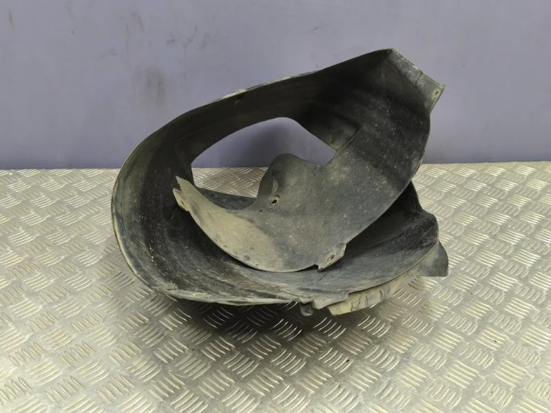 Подкрылок передний правый Audi A3 2008 8P0821172G 8P CCZ, задний