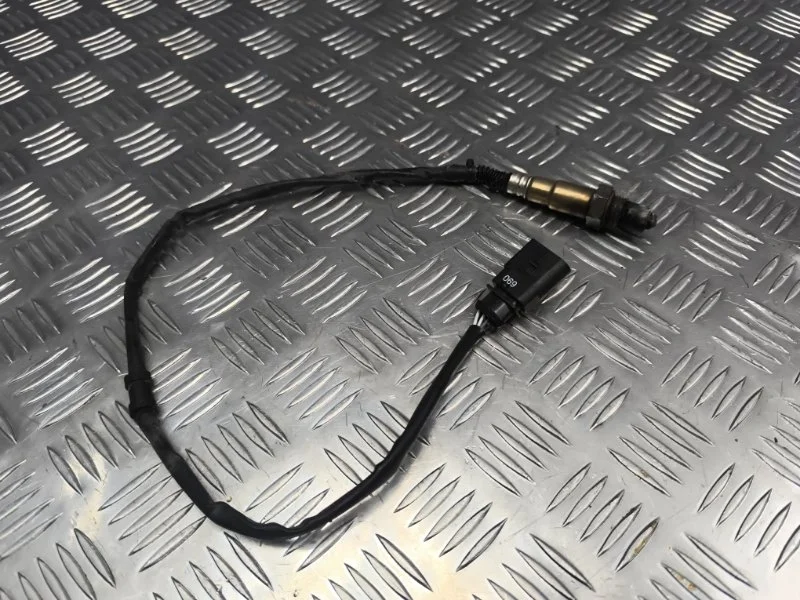 Датчик кислородный volkswagen Passat CC 2014 06H906262A 358 CDA