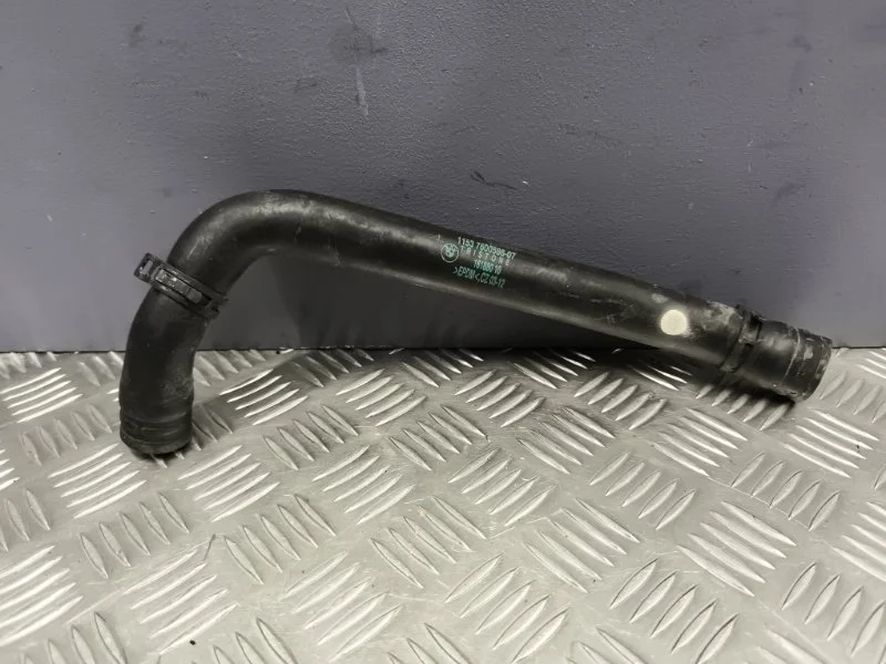 Патрубок системы охлаждения BMW 1 2012 11537600586 F20 N13B16A