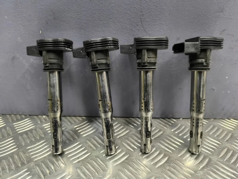 Катушка зажигания volkswagen Passat 2010 07K905715F B6 CDA