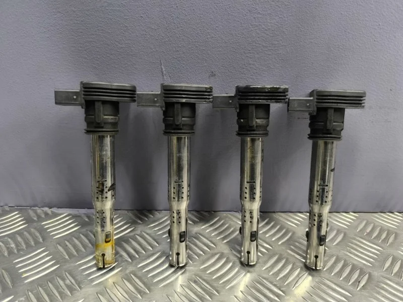 Катушка зажигания Audi TT 2009 07K905715F 8J BWA