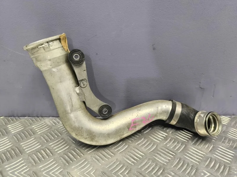 Патрубок интеркулера Audi TT 2009 1K0145840Q 8J BWA