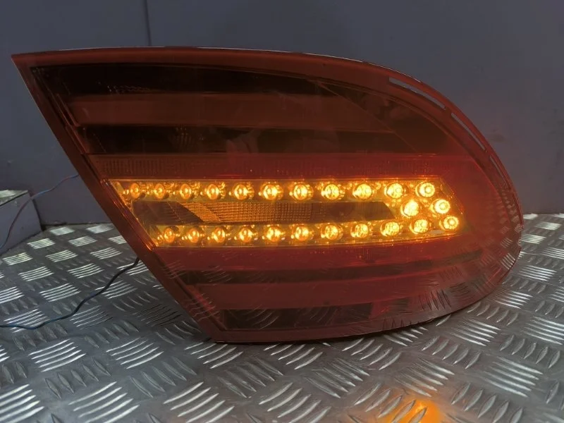 Фонарь задний левый Mercedes-Benz C-class 2012 A2048205464 W204 271.820