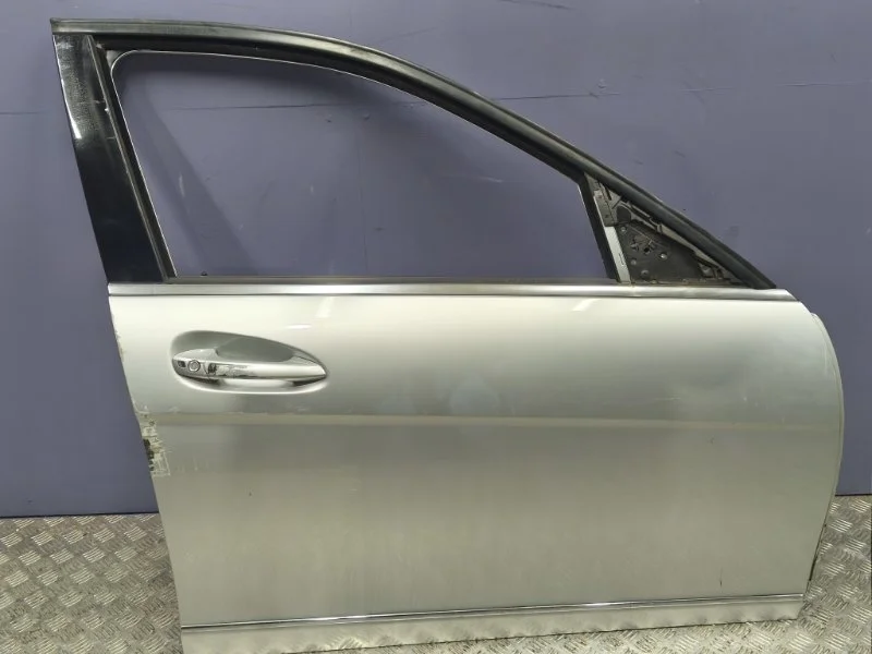 Дверь передняя правая Mercedes-Benz C-class 2012 A2047200205 W204 271.820
