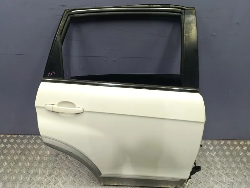 Дверь задняя правая Chevrolet Captiva 2011 94543753 C140 LE5