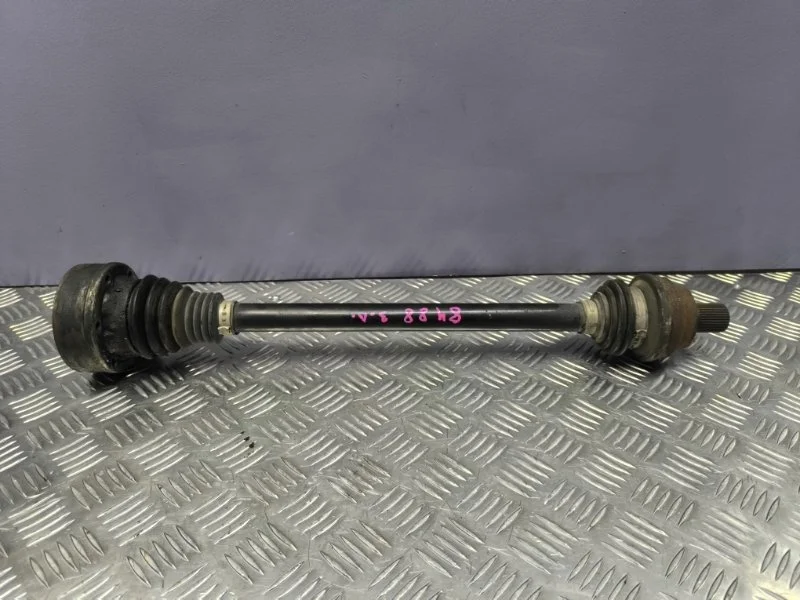 Привод задний левый volkswagen Tiguan 2009 1K0501203F 5N1 CAW