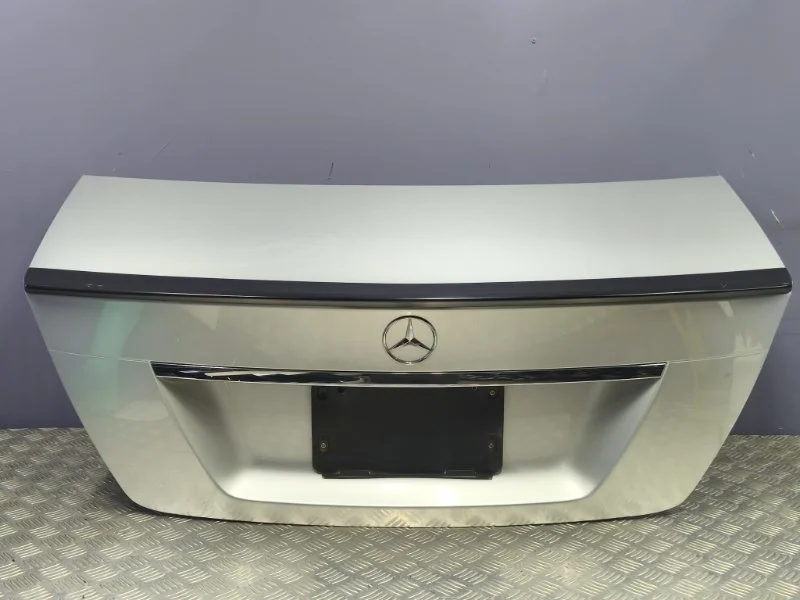 Крышка багажника Mercedes-Benz C-class 2012 A2047500075 W204 271.820