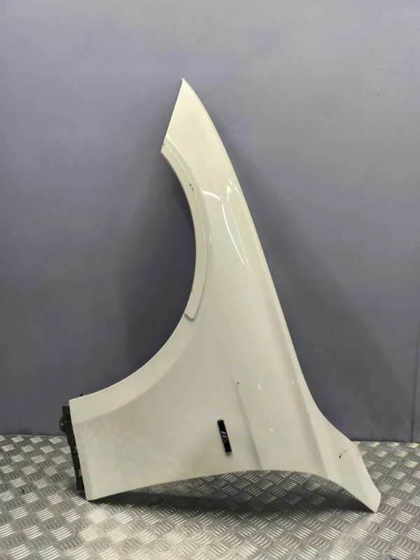 Крыло переднее левое BMW 3 2012 41009621597 F30