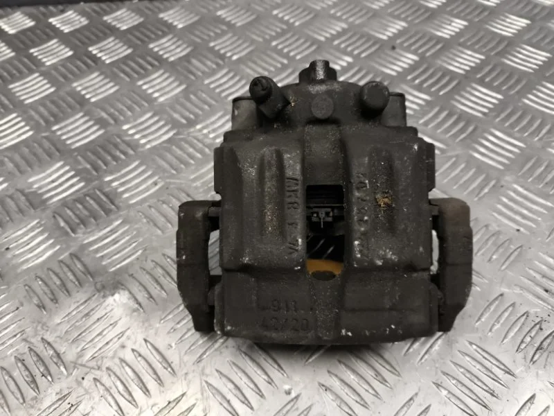 Суппорт задний правый BMW X1 2012 34216768698 E84 N20B20A