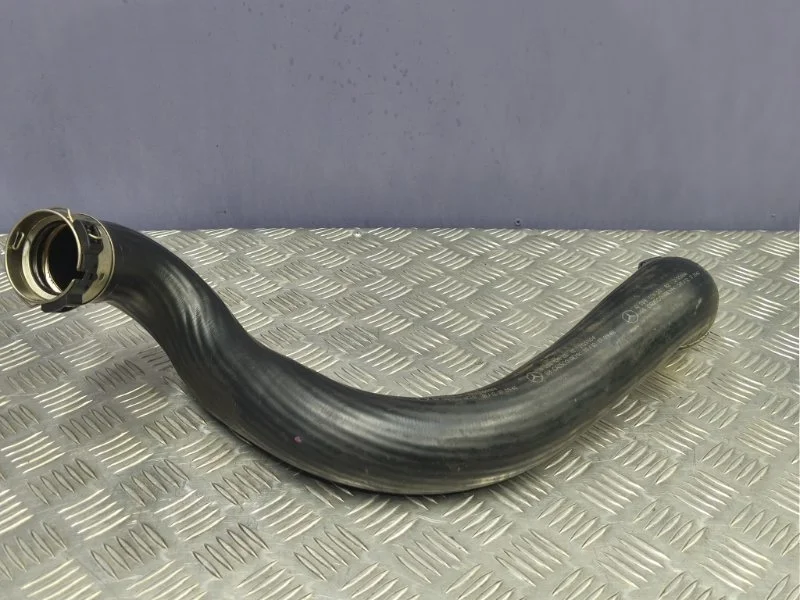 Патрубок интеркулера Mercedes-Benz C-class 2012 A2045282682 W204 271.820
